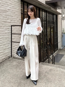 「CAPRICIEUX LE'MAGE（カプリシューレマージュ）の2タックワイドパンツ（その他パンツ、ホワイト系）」を使った、kon_lemageさん（レディース・158cm）の春コーディネート