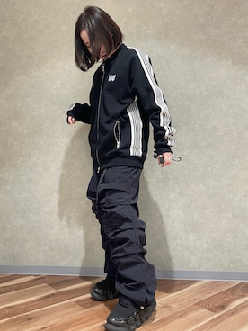 「アイテム（カーゴパンツ）」を使った、IZUHARA MAYUさん（レディース・155cm）の秋コーディネート