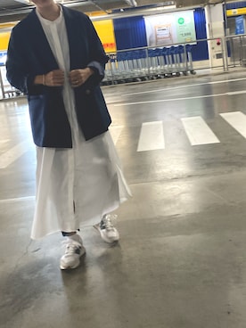 「GLOBAL WORK（グローバルワーク）のアイテム（テーラードジャケット、ブルー系）」を使った、KIHOさん（レディース・155cm）の秋コーディネート