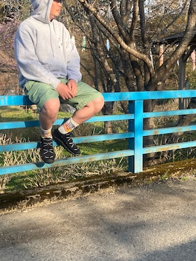 「NIKE（ナイキ）のアイテム（チノパンツ）」を使った、4U♾1984さん（メンズ・170cm・30代）の春コーディネート