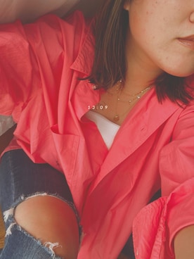 「H&M（エイチ・アンド・エム）のアイテム（シャツ/ブラウス、ピンク系）」を使った、村田梓さん（レディース・163cm）の春コーディネート