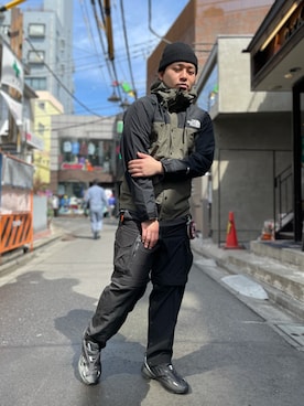 「THE NORTH FACE（ザノースフェイス）のアイテム（マウンテンパーカー、グリーン系）」を使った、ダイドウグチ☑️さん（メンズ・178cm）の春コーディネート