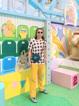 「FRAPBOIS（フラボア）のアイテム（サンダル）」を使った、Panda Ngさん（メンズ・180cm）の夏コーディネート
