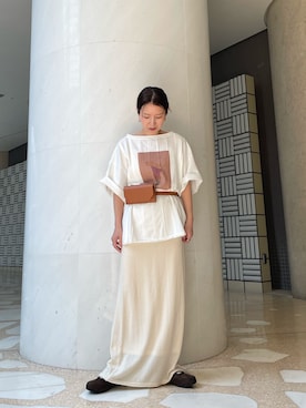 「KBF（ケイビーエフ）のピンタックフォトプリントTEE（Tシャツ/カットソー）」を使った、サリーさん（レディース・151cm）の春コーディネート