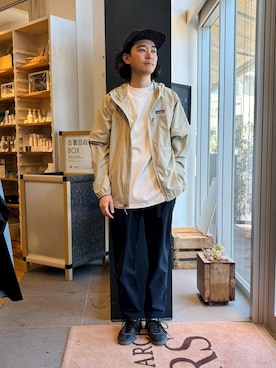 「URBAN RESEARCH DOORS（アーバンリサーチドアーズ）のpatagonia　LIGHT & VARIABLE JACKET（テーラードジャケット、グリーン系）」を使った、takuさん（メンズ・175cm）の春コーディネート