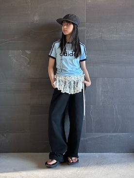 「アイテム（サンダル）」を使った、uranさん（キッズ・147cm）の秋コーディネート
