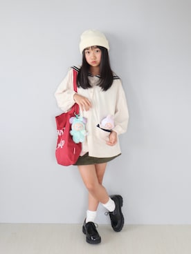 「アイテム（トートバッグ）」を使った、Neneneさん（キッズ・137cm）の冬コーディネート