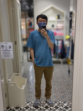 「patagonia（パタゴニア）のアイテム（Tシャツ/カットソー、ブルー系）」を使った、Dasabala Limさん（メンズ・185cm）の夏コーディネート
