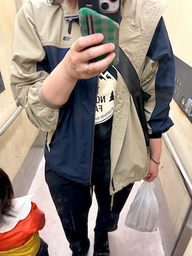 「アイテム（マウンテンパーカー）」を使った、g.さん（レディース・162cm）の秋コーディネート
