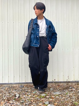 「GU（ジーユー）のアイテム（Tシャツ/カットソー、ホワイト系）」を使った、jotaro48さん（メンズ・175cm）の春コーディネート