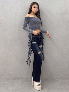 「GYDA（ジェイダ）のGG SIDE DRAPE EDGEオフショルトップス（Tシャツ/カットソー、ブルー系）」を使った、katsusaさん（レディース・161cm）の春コーディネート