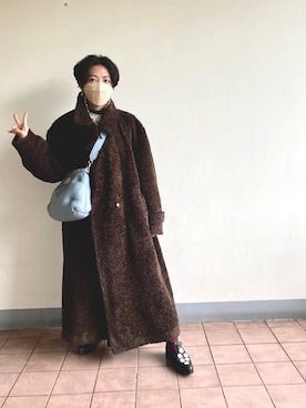 「Maison Margiela（メゾンマルジェラ）のMaison Margiela Medium Glam Slam Shoulder Bag（ショルダーバッグ、ホワイト系）」を使った、YIWENさん（レディース）の冬コーディネート