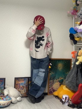 「ONCILY（オンシェリー）の【 Disney / Mickey Mouse 】SILHOUETTE MOTIF KNIT / 【 ディズニー / ミッキーマウス 】シルエットモチーフニット（ニット/セーター、ホワイト系）」を使った、しゅーたさん（メンズ・167cm）の秋コーディネート
