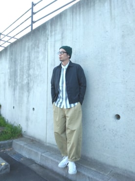 「アイテム（トップス）」を使った、ひこたさん（メンズ・179cm・40代）の春コーディネート
