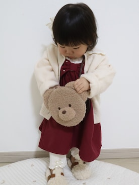 「petit main（プティマイン）の【リンク】衿ニットカーディガン（カーディガン/ボレロ、ホワイト系）」を使った、K.Kさん（キッズ・80cm）の冬コーディネート