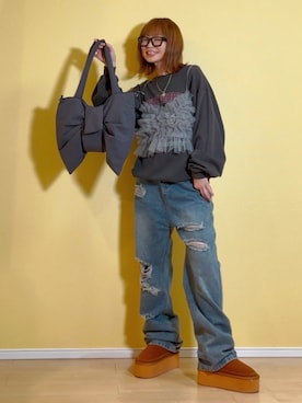 「アイテム（ショルダーバッグ）」を使った、高野軍曹さん（レディース・158cm）の秋コーディネート