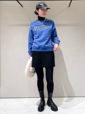 「アイテム（ノーカラーコート）」を使った、TSUZUさん（レディース・165cm）の秋コーディネート