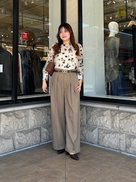 「Thevon（ゼボン）の花柄オーガンジーブラウス（シャツ/ブラウス、ホワイト系）」を使った、momoさん（レディース・159cm）の春コーディネート