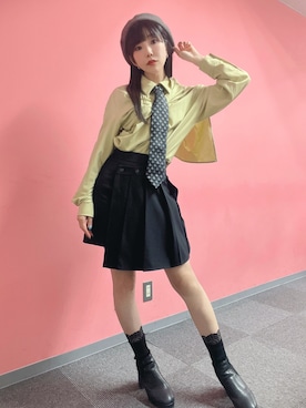 「アイテム（チーク）」を使った、相沢梨紗さん（レディース・161cm）の冬コーディネート