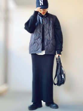 「アイテム（ダウンベスト）」を使った、希々さん（レディース・157cm・30代）の秋コーディネート