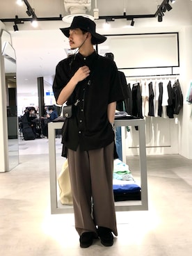 「ITTI（イッチ）のアイテム（財布）」を使った、タケダさん（メンズ・170cm）の春コーディネート