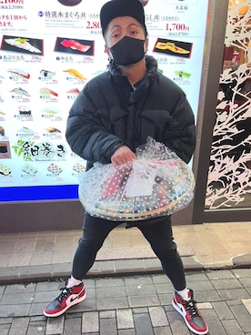 「NIKE（ナイキ）のアイテム（スラックス）」を使った、おっくんさん（メンズ・168cm）の冬コーディネート