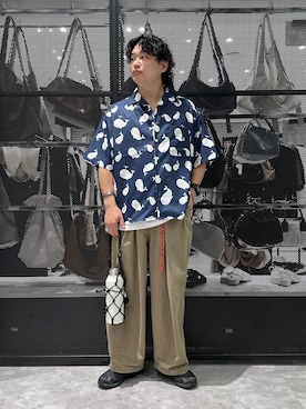 「アイテム（水筒）」を使った、Mikiyaさん（メンズ・168cm）の春コーディネート