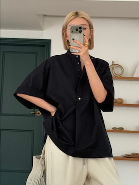 「RIM.ARK（リムアーク）のBand collar detail tops バンドカラーディテールトップス（シャツ/ブラウス、ブラック系）」を使った、MariNakamuraさん（レディース・158cm）の春コーディネート