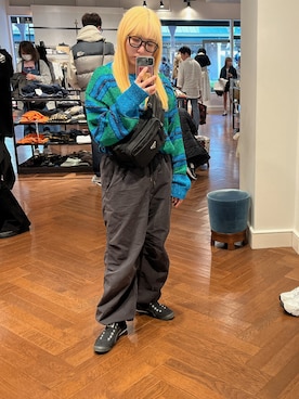 「PRADA（プラダ）のアイテム（ボディバッグ/ウエストポーチ、ブラック系）」を使った、サトウナナミさん（レディース・155cm）の春コーディネート