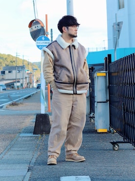 「アイテム（ムートンコート）」を使った、TOCHIOさん（メンズ・173cm・40代）の冬コーディネート
