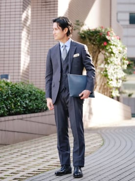 「アイテム（スーツベスト）」を使った、waduさん（メンズ・178cm）の春コーディネート