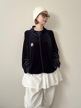 「DISCOAT（ディスコート）のアイテム（ベスト、ベージュ系）」を使った、shunaさん（レディース・161cm）の春コーディネート