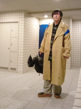 「アイテム（スラックス）」を使った、tsuccieさん（メンズ・180cm・50代）の春コーディネート