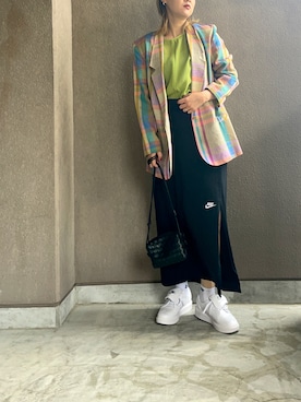「NIKE（ナイキ）のアイテム（スカート）」を使った、たむらヘプバーンさん（レディース・168cm）の春コーディネート