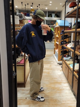 「OSHKOSH（オシュコシュ）のアイテム（チノパンツ）」を使った、くすくすさん（メンズ・167cm）の秋コーディネート