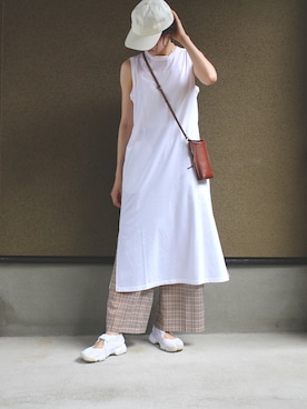 「NIKE（ナイキ）のナイキ エア リフト ブリーズ ウィメンズシューズ / スニーカーサンダル (22-29cm) / NIKE AIR RIFT BREATHE（Sneakers、ホワイト系）」を使った、mai_haruさん（レディース・170cm）の夏コーディネート