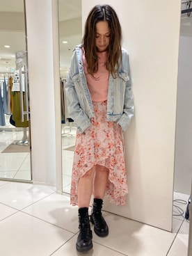 「ALLSAINTS（オールセインツ）のANNA T-SHIRT | アンナ Tシャツ（Tシャツ/カットソー、ピンク系）」を使った、@asjmamiさん（レディース・158cm）の夏コーディネート
