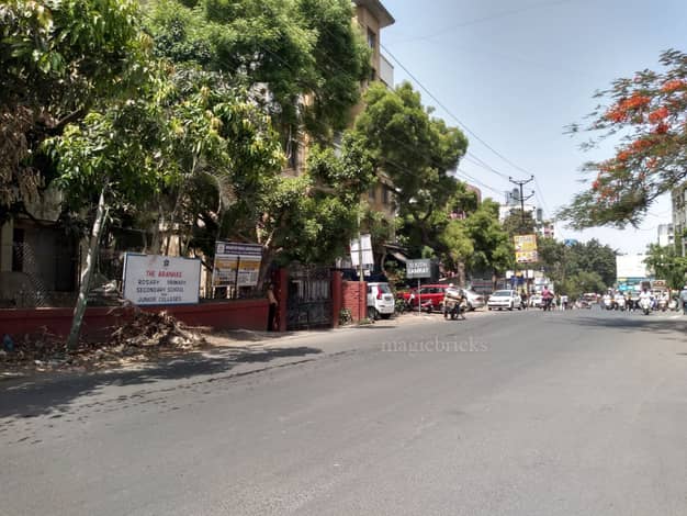 schools in Salunkhe Vihar Society