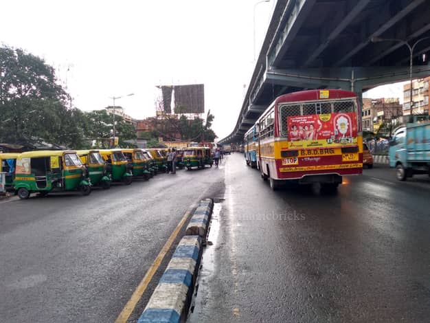 public transport in VIP Road