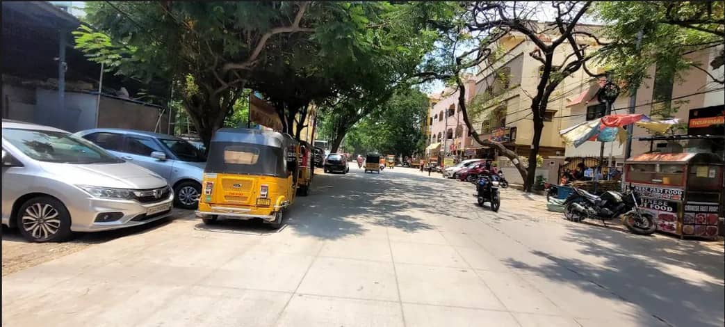 public transport in Balkampet