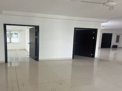 4 BHK flat for rent in Rainbow Vistas at Rock Garden in Hitech City Hyderabad