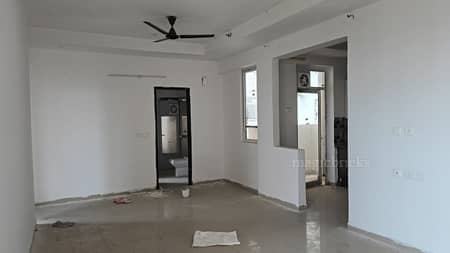 3 BHK flat for rent in Prateek Grand City in Siddhartha Vihar Ghaziabad