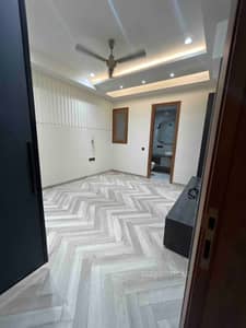 4 BHK Flat in 