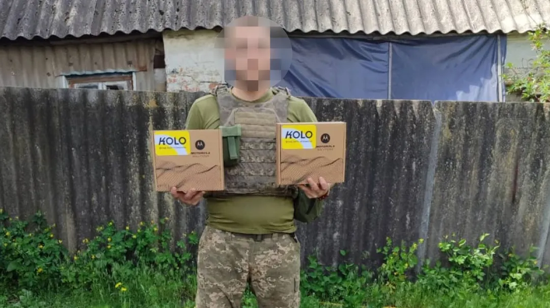10 рацій Motorola R7a