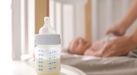 Wat als mijn baby de fles weigert?
