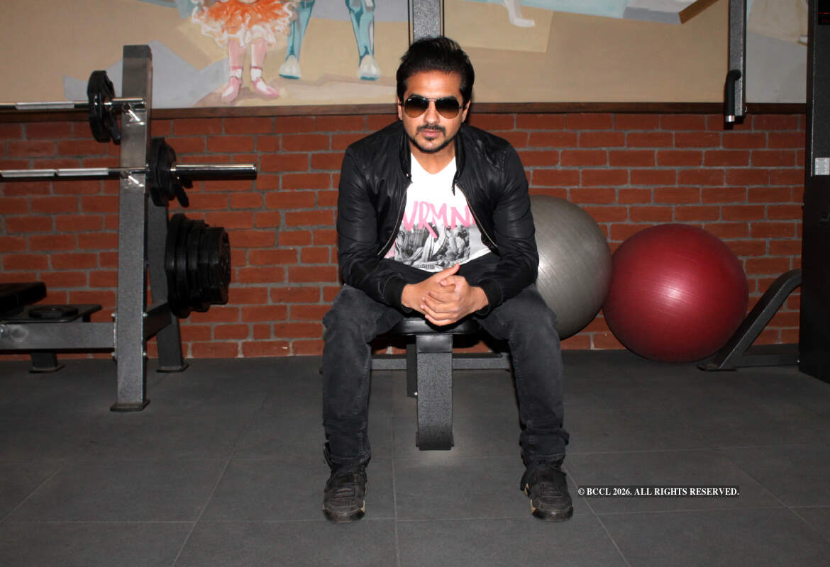 Marathi actor Pushkar Jog's exclusive photoshoot