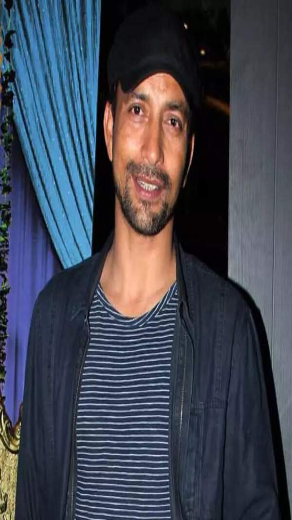Deepak Dobriyal Wallpapers
