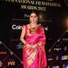Article image for: New pictures of <i class="tbold">Shraddha Arya</i>