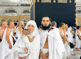 Sana Khan visits Mecca with son