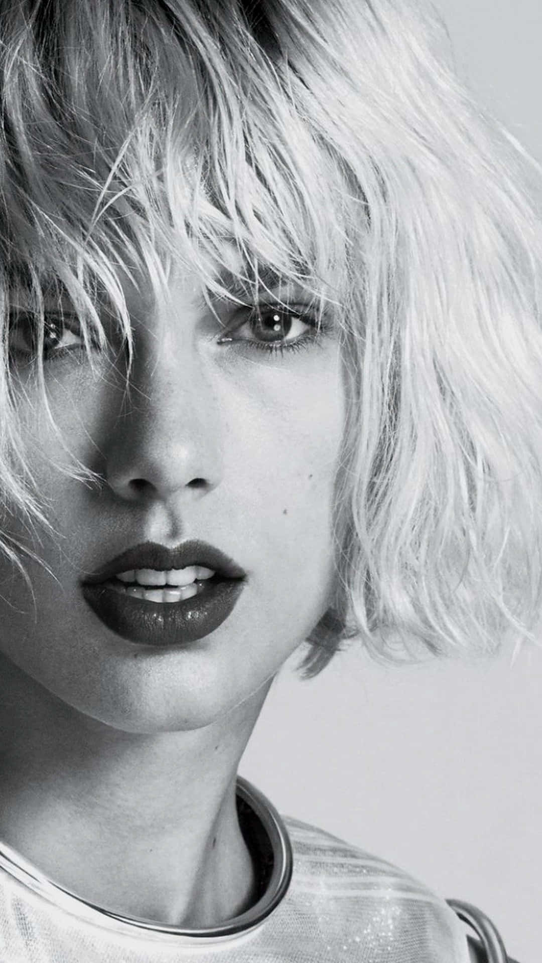 Taylor Swift Iphone